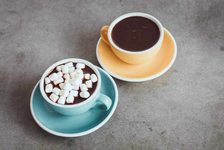 Gorąca czekolada – przepis. Jak zrobić ją w domu?
